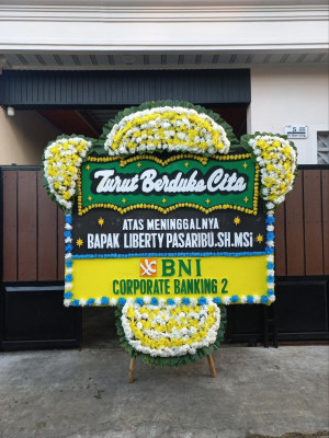 Papan Bunga Duka di Patianrowo
