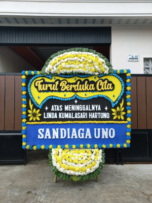 Papan Bunga Duka di Patianrowo